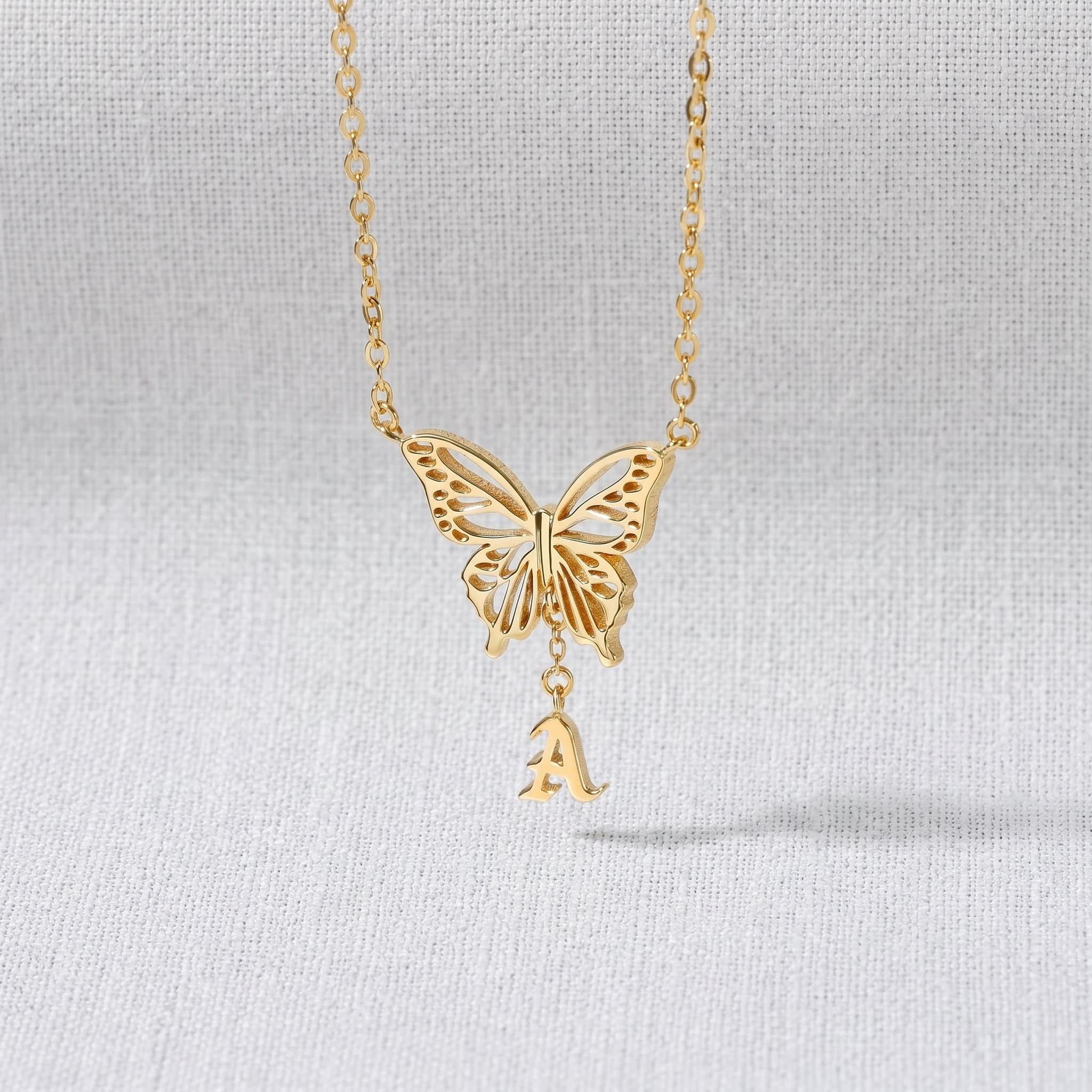 JWH personalized necklace gift